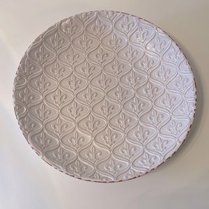 White Fleur de Lis MUD PIE 14.5” D Serving Platter Pasta Bowl Plate